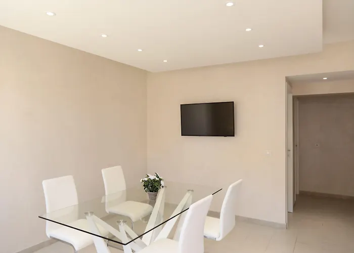 Casa de hóspedes R & D 3*